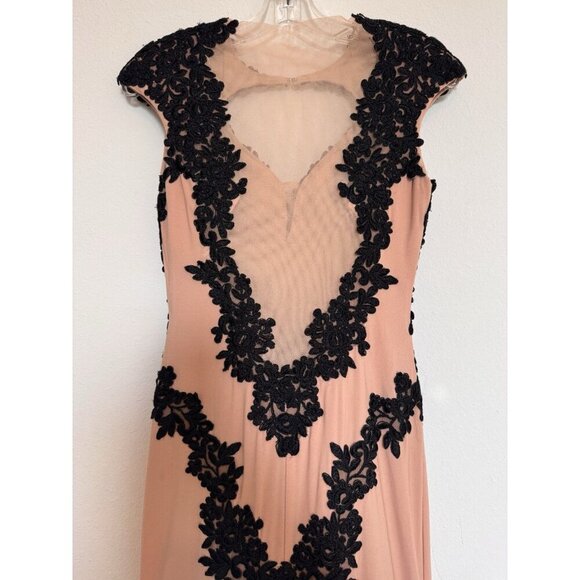 Betsy & Adam Floral Lace Woven Gown Dress Nude/Black Size 2 Low-Back Prom Tan - Picture 5 of 16